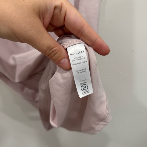 Athleta Limitless Keyhole Tank in Soft Lilac XS - Picture 5 of 6